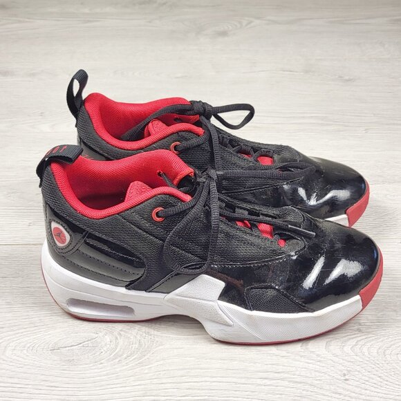 Jordan Max Aura 6 Basketball Shoes – Youth Size 4 - Picture 2 of 3